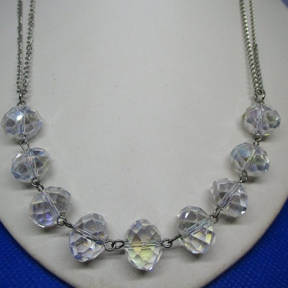 Vintage Crystal Necklace Faceted Crysal Beads With 2 Silver Tone Metal End Chain - Picture 4 of 14